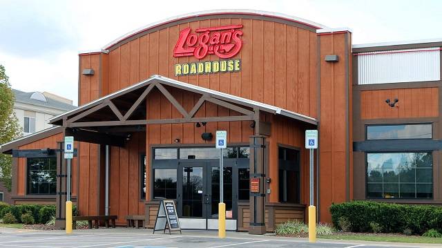 Logans Roadhouse | restaurant | 1560 Parkway, Sevierville, TN 37862, USA | 8654283326 OR +1 865-428-3326