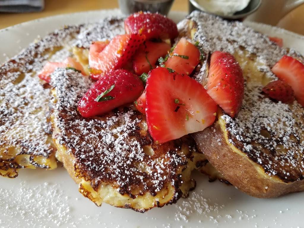 The Guest House Restaurant | restaurant | 6810 NE 153rd Pl, Kenmore, WA 98028, USA | 4254024990 OR +1 425-402-4990