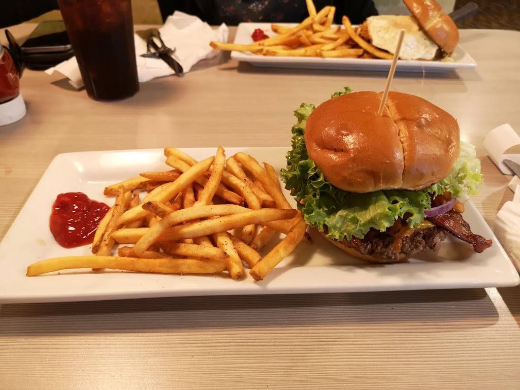 Perkins Restaurant & Bakery | restaurant | 11410 Summerlin Square Dr, Fort Myers Beach, FL 33931, USA | 2394662800 OR +1 239-466-2800