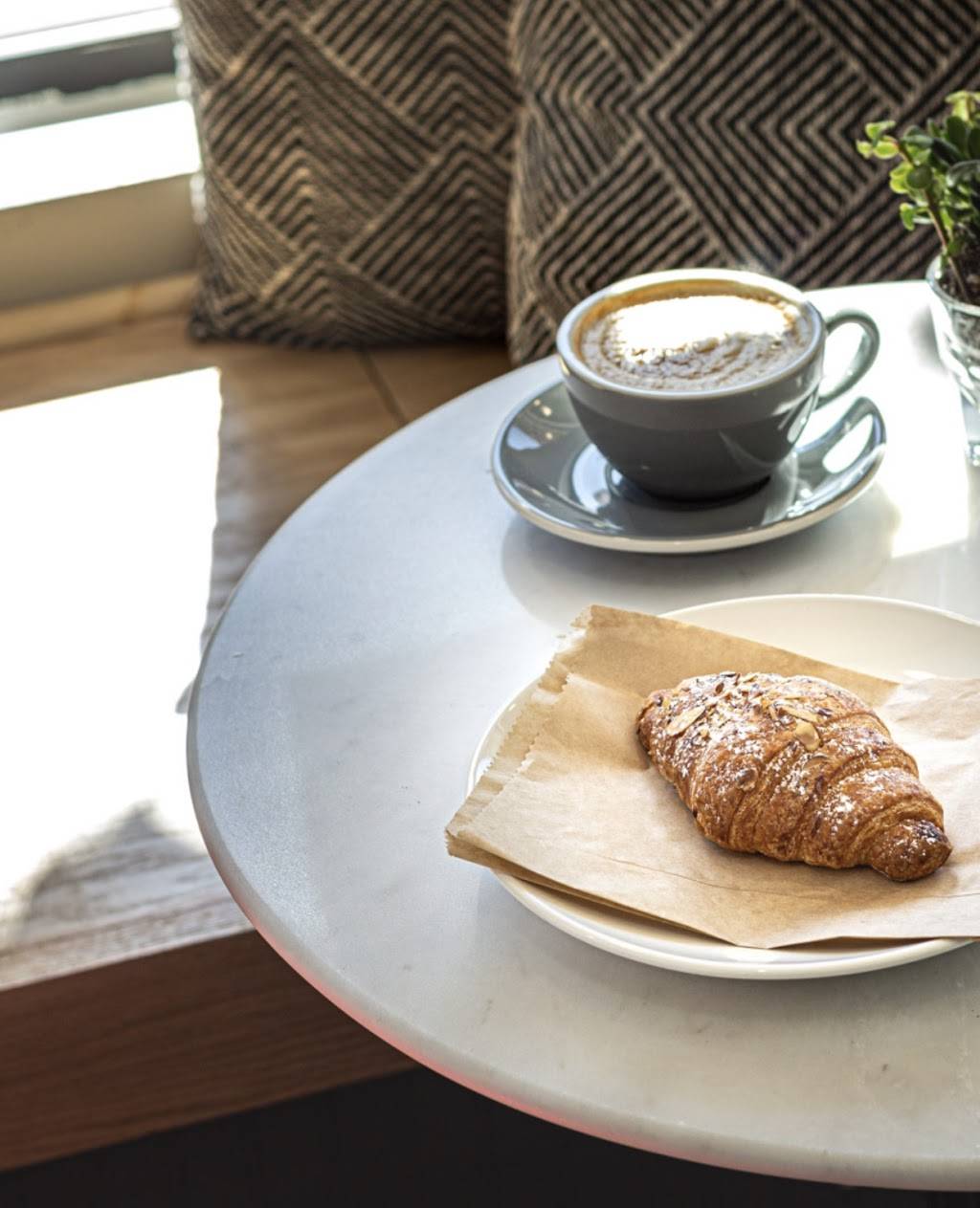 Twisted St. Cafe | bakery | 2320 Lombard St, San Francisco, CA 94123, USA | 4155795950 OR +1 415-579-5950