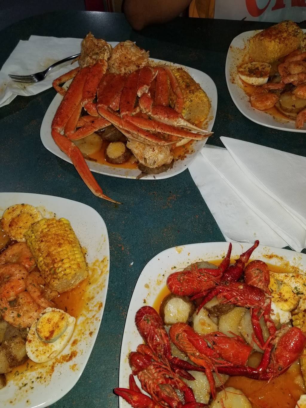 SB&B Seafood Bar & Grill LLC | restaurant | 1801 George Jenkins Blvd, Lakeland, FL 33815, USA | 8639376833 OR +1 863-937-6833