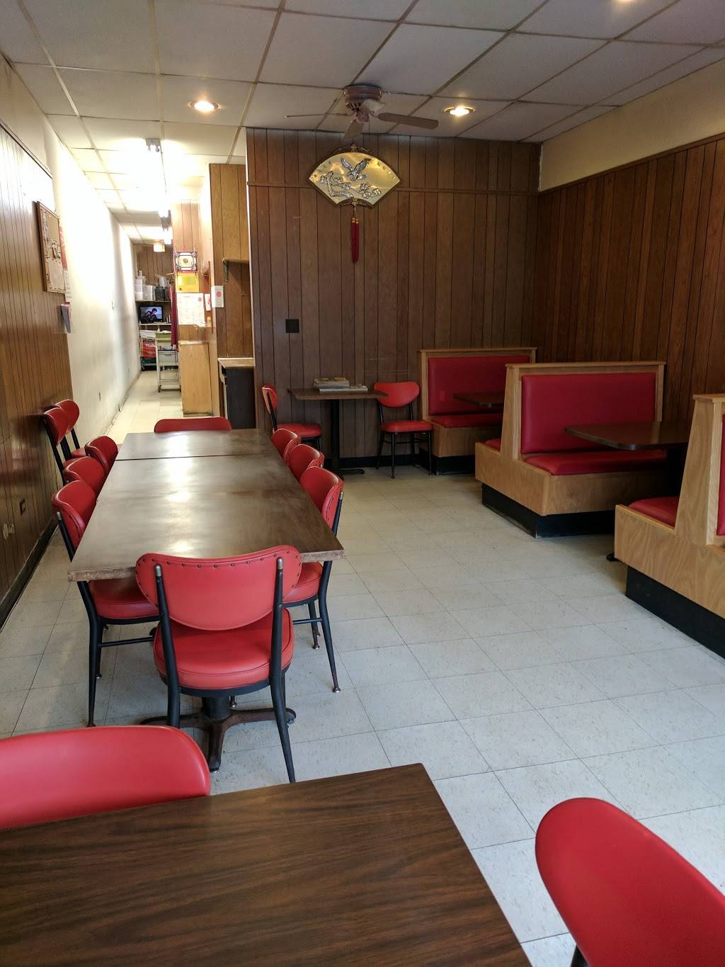 Wing Hing Restaurant | restaurant | 255 E Irving Park Rd, Roselle, IL 60172, USA | 6305295620 OR +1 630-529-5620