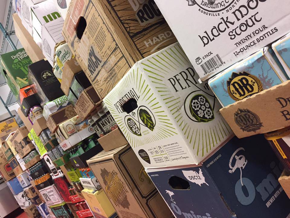 Timberwood Tap House | restaurant | 245 Merchant Walk Ave, Charlottesville, VA 22902, USA | 4342343563 OR +1 434-234-3563