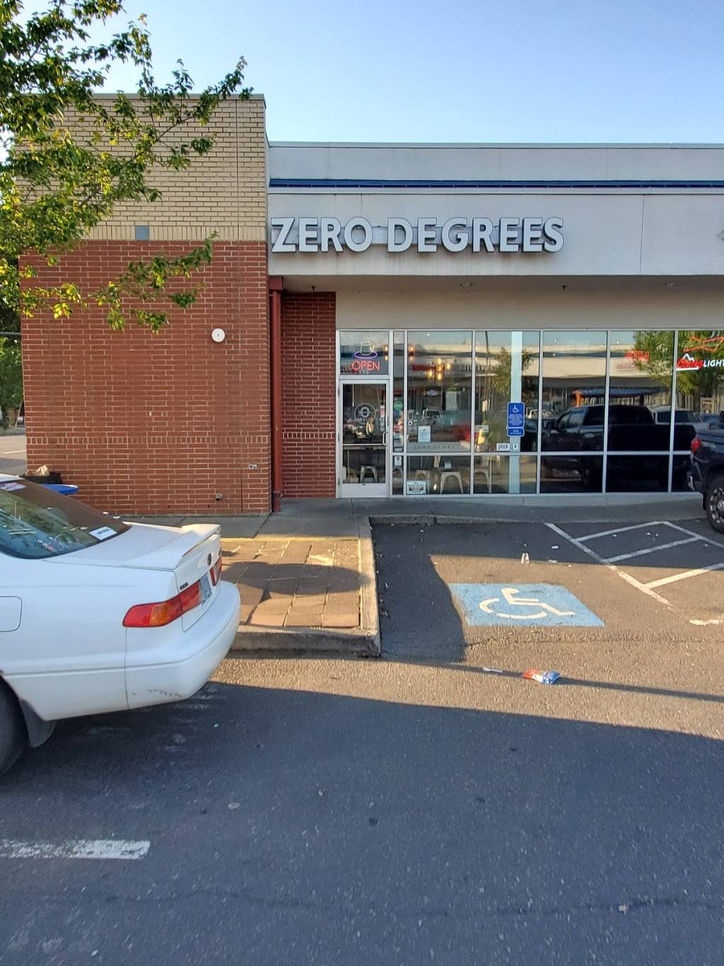 Zero Degrees | restaurant | 8220 SE Harrison St #3, Portland, OR 97216, USA | 5032082774 OR +1 503-208-2774