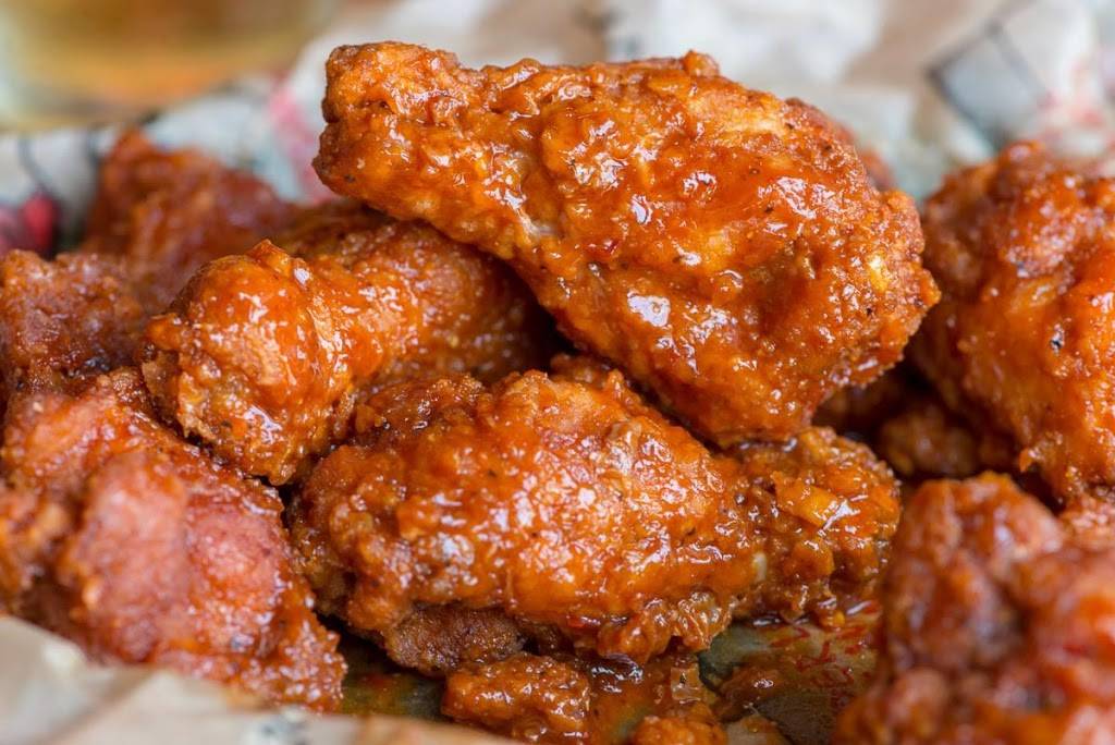 Roosters | restaurant | 4335 Dressler Rd NW, Canton, OH 44718, USA | 3305467001 OR +1 330-546-7001