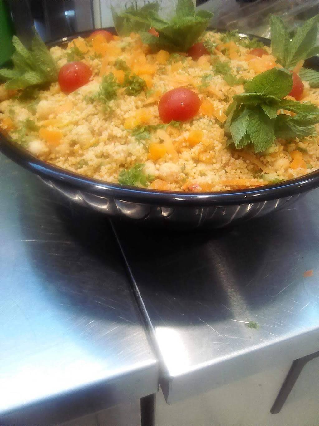 Manger chez toi | restaurant | 3522 Rue Legendre E, Montréal, QC H1Z 1P6, Canada | 5148910831 OR +1 514-891-0831