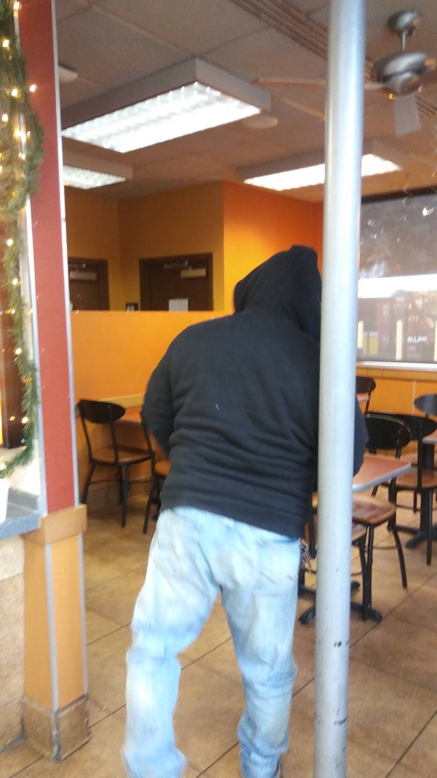 Jack in the Box | restaurant | 6308 Gaston Ave, Dallas, TX 75214, USA | 2148233881 OR +1 214-823-3881