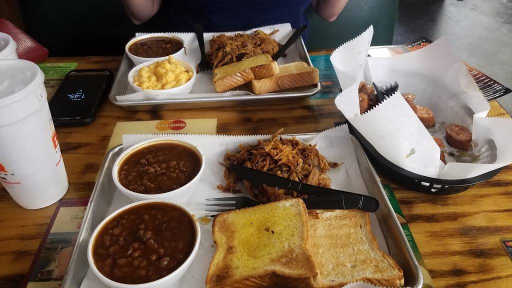 Uncle Kennys BBQ | restaurant | 157 US-27, Clermont, FL 34711, USA | 3523941225 OR +1 352-394-1225