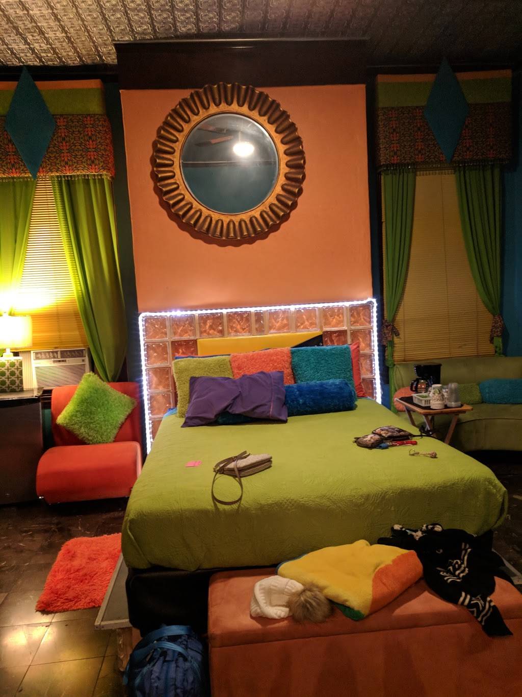 Central West End Bed & Breakfast | restaurant | 4045 Washington Blvd, St. Louis, MO 63108, USA | 3145357900 OR +1 314-535-7900