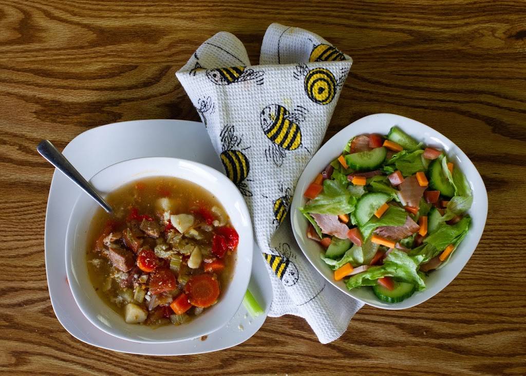 Honey Bee Ham | restaurant | 2407 Dougall Ave, Windsor, ON N8X 1T3, Canada | 5199454267 OR +1 519-945-4267