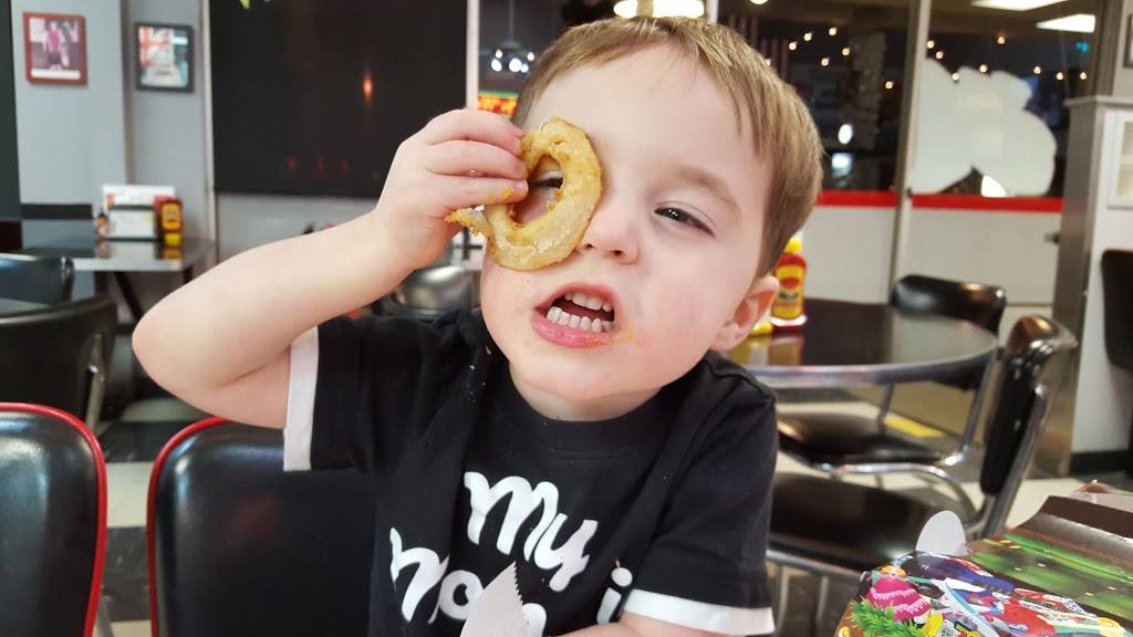 Nuway Burgers | restaurant | 6404 E Central Ave, Wichita, KS 67206, USA | 3166822261 OR +1 316-682-2261