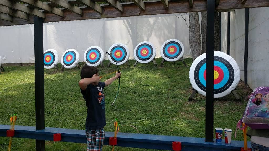 Pittsburgh Renaissance Festival | shopping mall | 112 Renaissance Ln, West Newton, PA 15089, USA | 7248721670 OR +1 724-872-1670