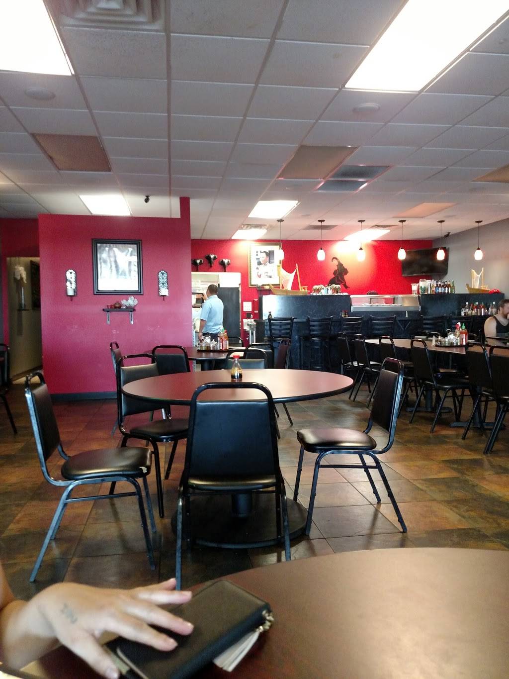 Muang Thai Restaurant | restaurant | 2637 N Clairemont Ave, Eau Claire, WI 54703, USA | 7155142843 OR +1 715-514-2843