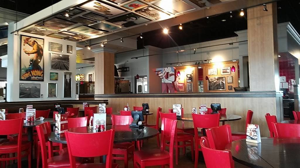 Red Robin Gourmet Burgers and Brews | restaurant | 14090 Worth Ave, Woodbridge, VA 22192, USA | 7034926900 OR +1 703-492-6900