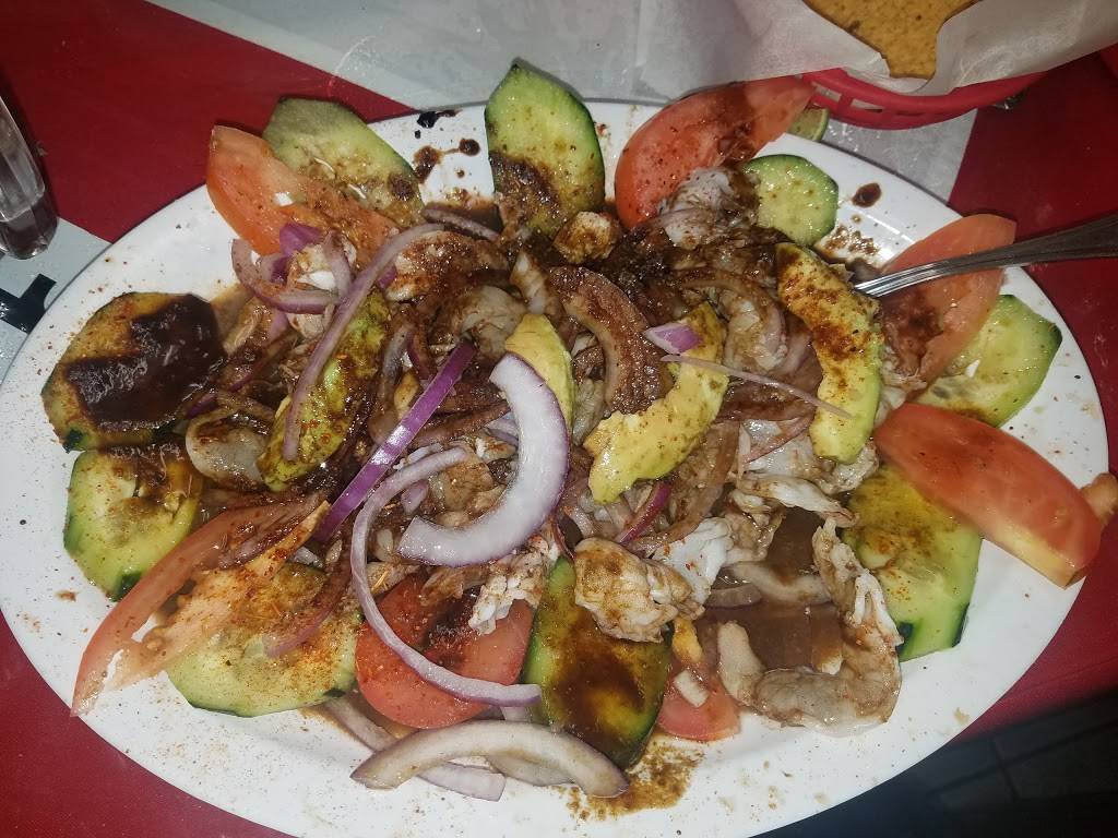 Mariscos El Tata | restaurant | 10555 International Blvd, Oakland, CA 94603, USA | 5105681949 OR +1 510-568-1949
