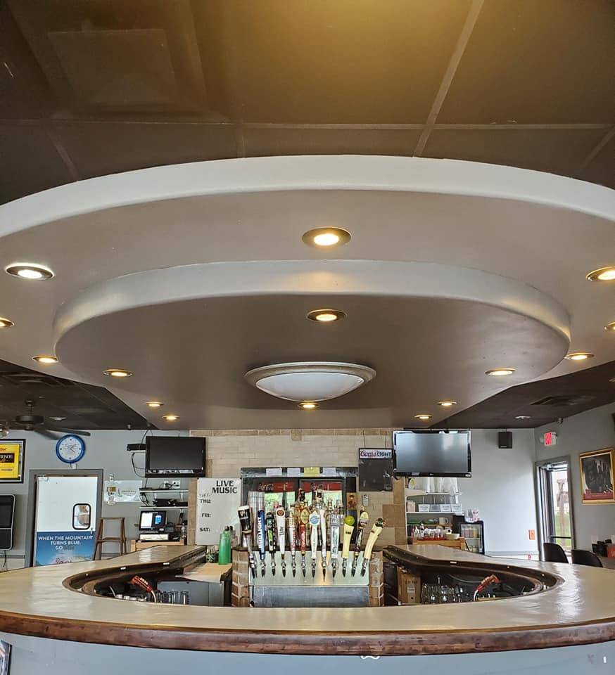 Zullys Bar & Grille | restaurant | 12634 IN-23, Granger, IN 46530, USA | 5744046085 OR +1 574-404-6085