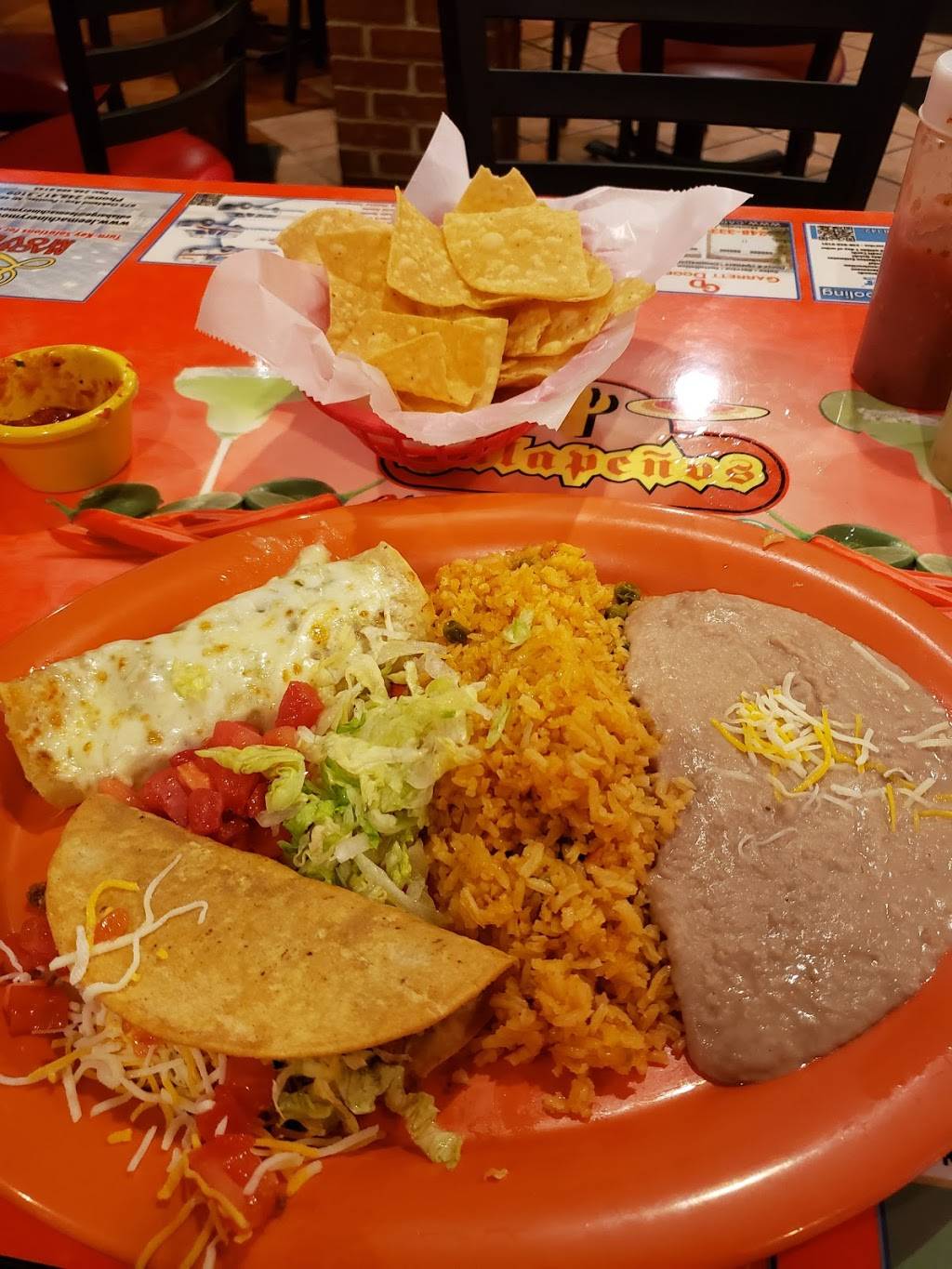 Jalapenos | restaurant | 806 Baldwin Ave, Pontiac, MI 48340, USA | 2484540887 OR +1 248-454-0887