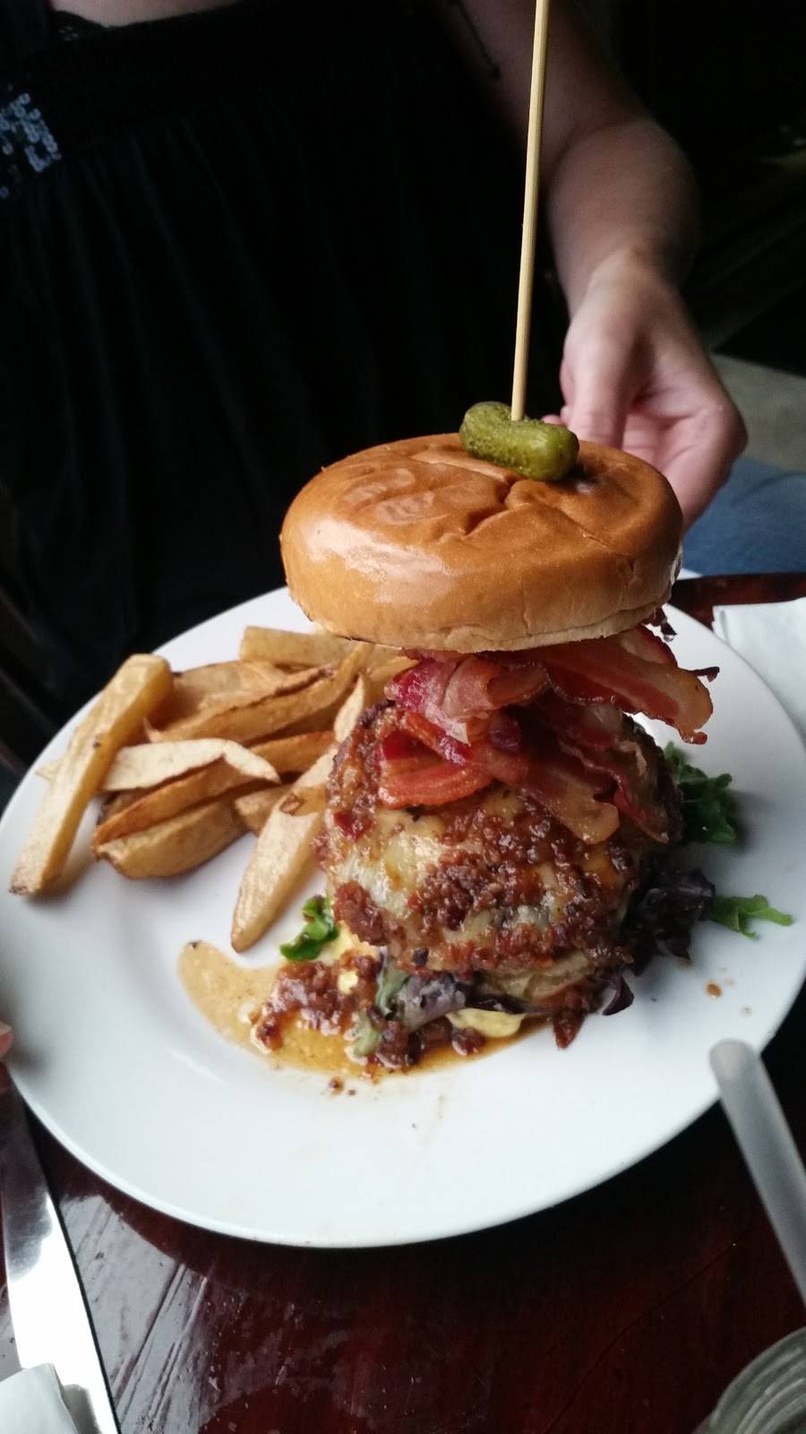 House Of Bacon | restaurant | 34 Court St, Auburn, ME 04210, USA | 2072008057 OR +1 207-200-8057