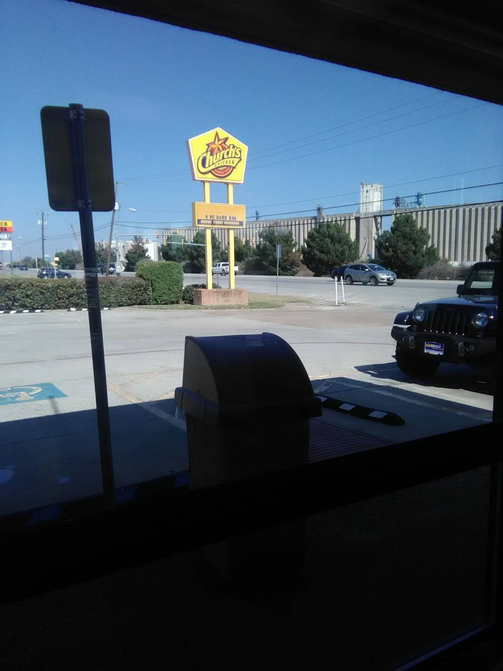 Churchs Chicken | restaurant | 604 S Saginaw Blvd, Saginaw, TX 76179, USA | 8173067250 OR +1 817-306-7250