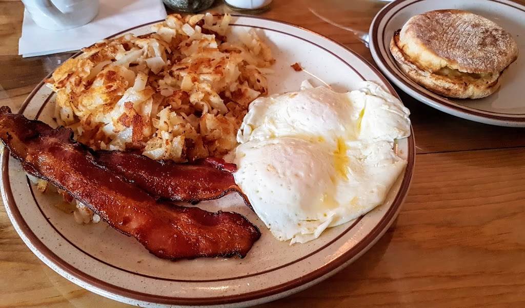 Peggys Place | restaurant | 3010 Evergreen Way, Washougal, WA 98671, USA | 3602105500 OR +1 360-210-5500