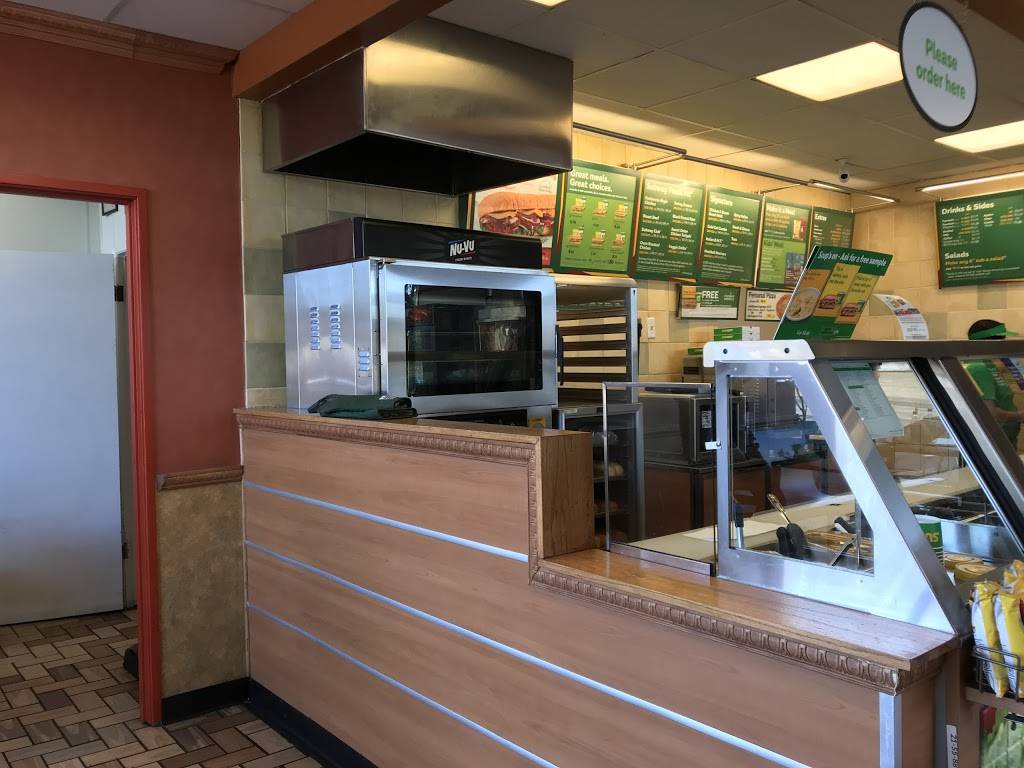 Subway Restaurants | restaurant | Hacienda Plaza, 8909 Thornton Rd Unit 1, Stockton, CA 95209, USA | 2099523033 OR +1 209-952-3033