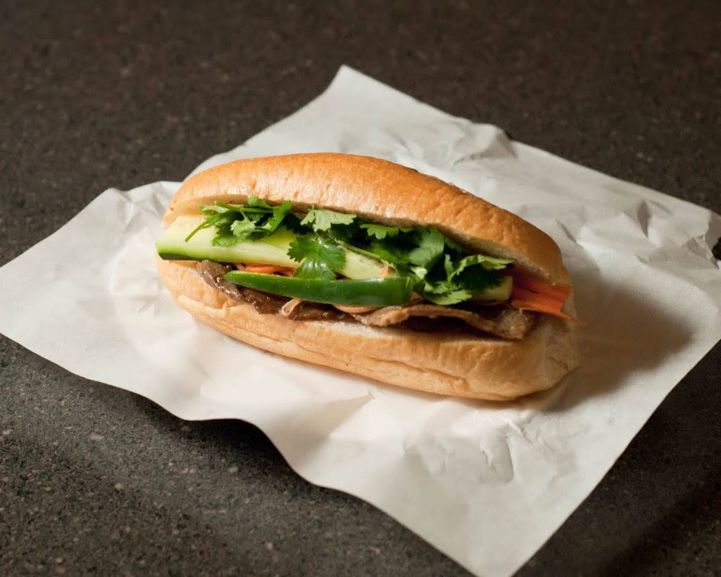 Pho Le | restaurant | 5015 Antoine Dr, Houston, TX 77092, USA | 7139564970 OR +1 713-956-4970