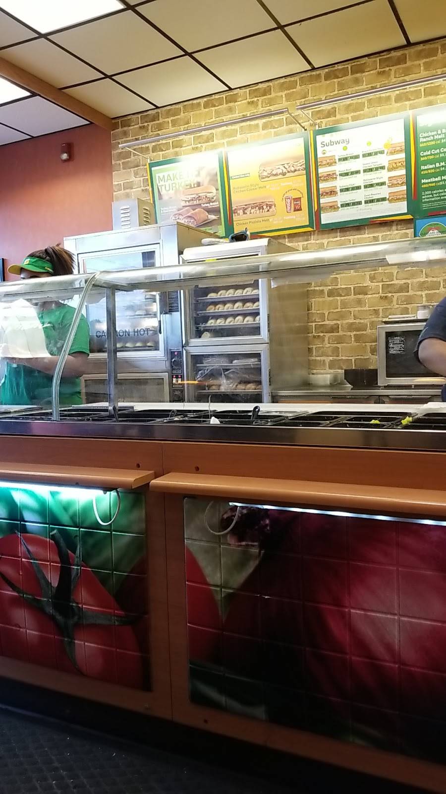 Subway | restaurant | 6551 Broadway Ave, Cleveland, OH 44105, USA | 2164291113 OR +1 216-429-1113