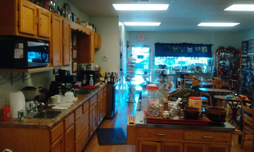 Old Bus Stop Coffee Shop & Art Gallery | restaurant | 545 N Commercial Ave, St Clair, MO 63077, USA | 3146066136 OR +1 314-606-6136