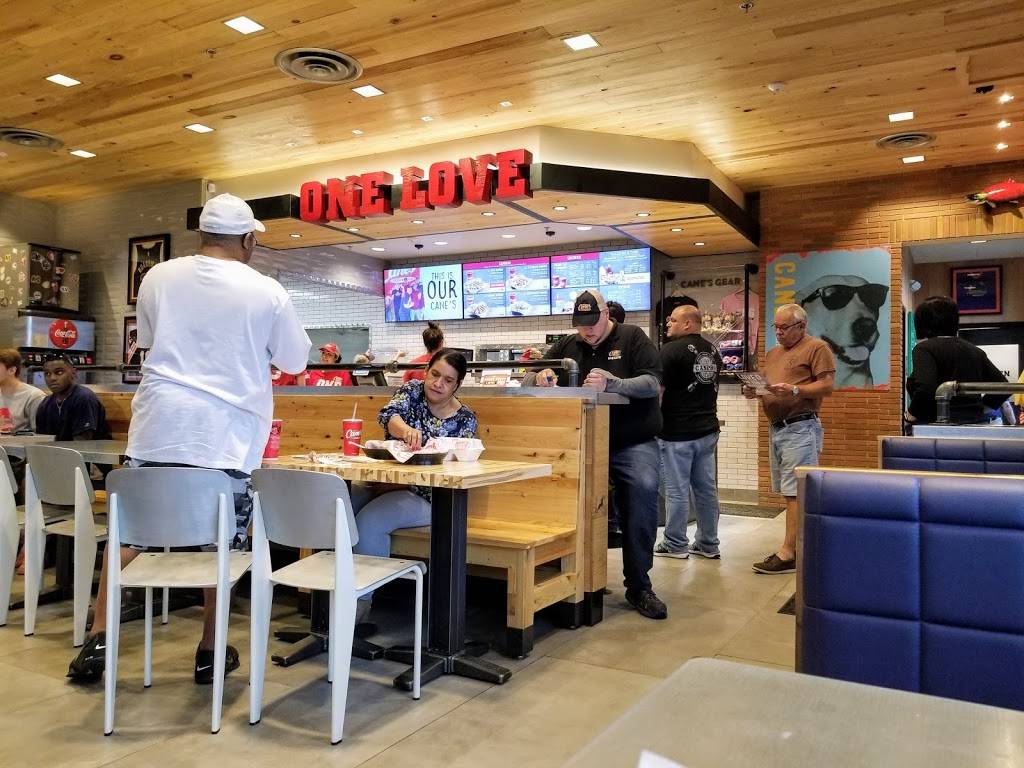 Raising Canes Chicken Fingers | restaurant | 450 Boardman Poland Rd, Youngstown, OH 44512, USA | 2342286364 OR +1 234-228-6364