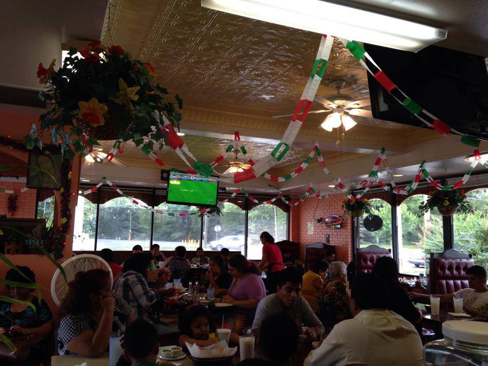 El Rey Del Pollo (King of the Chicken) | restaurant | 5111 Central Ave, Charlotte, NC 28205, USA | 7045353131 OR +1 704-535-3131