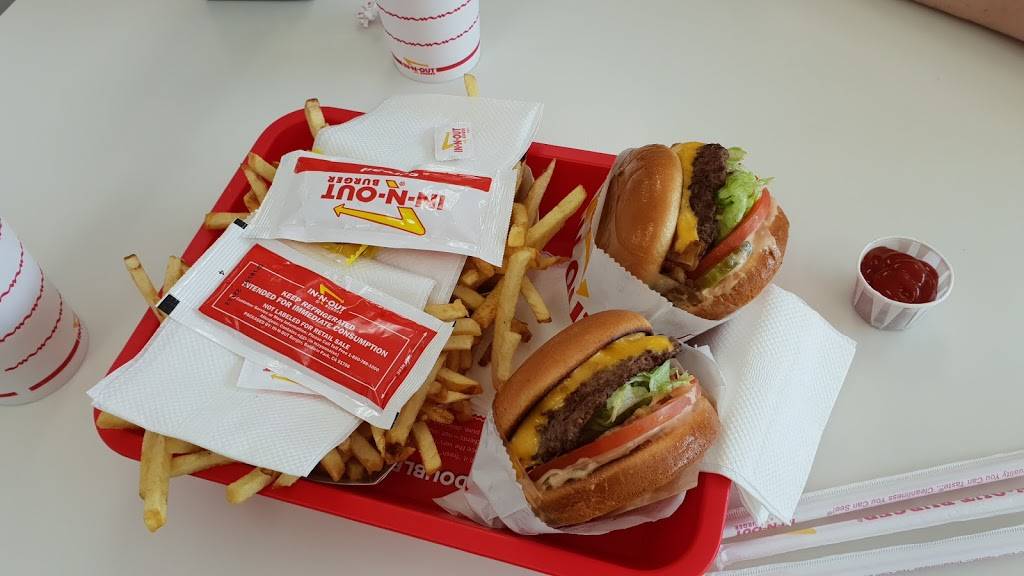 In-N-Out Burger | restaurant | 32060 Union Landing Blvd, Union City, CA 94587, USA | 8007861000 OR +1 800-786-1000