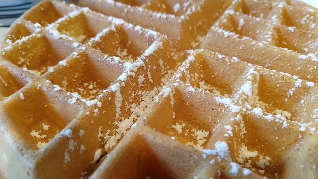 Royal Oak Diner | restaurant | 900 Station Rd, Bellport, NY 11713, USA | 6312865757 OR +1 631-286-5757