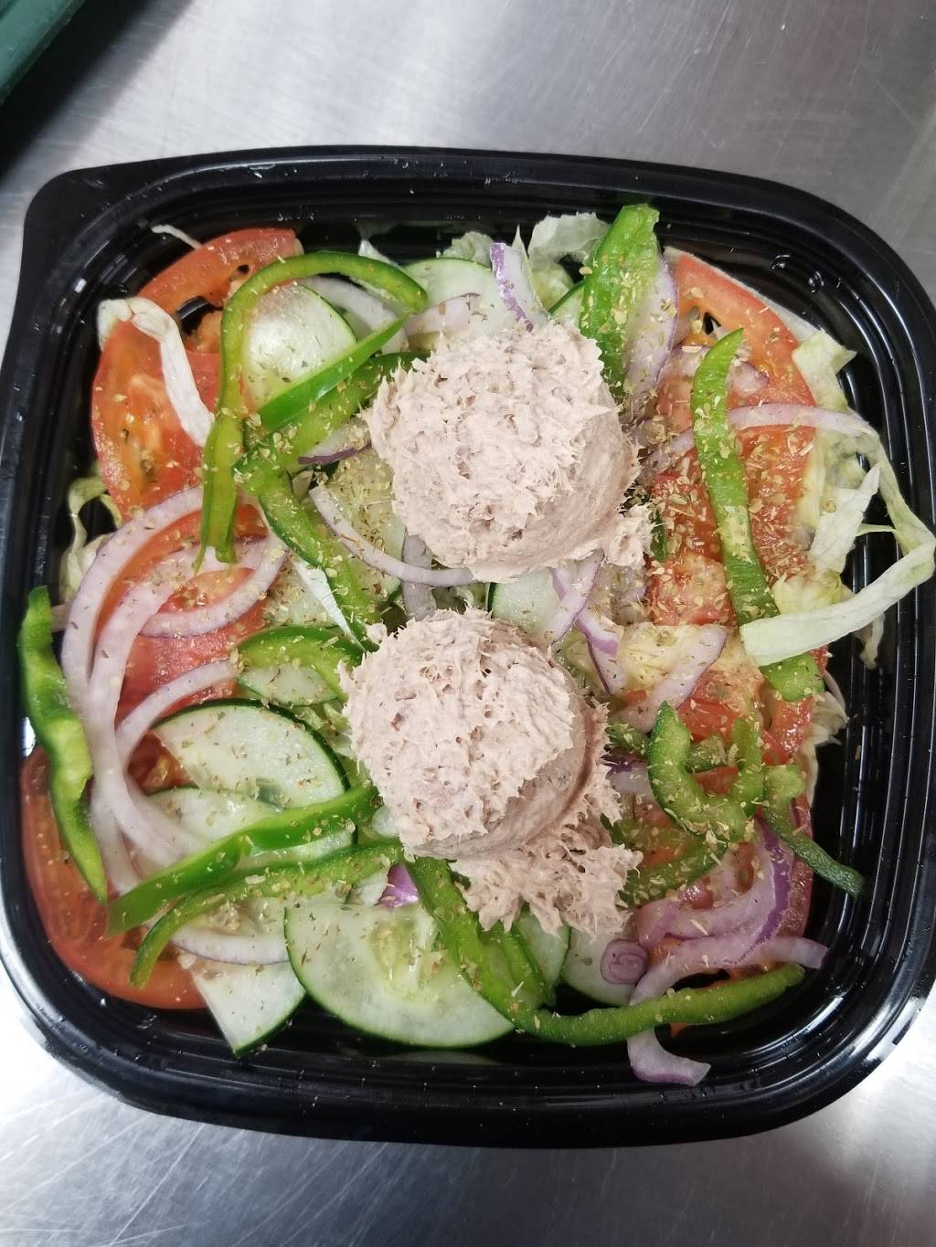 Subway Restaurants | restaurant | 326 W Main St, Freehold, NJ 07728, USA | 7324622533 OR +1 732-462-2533