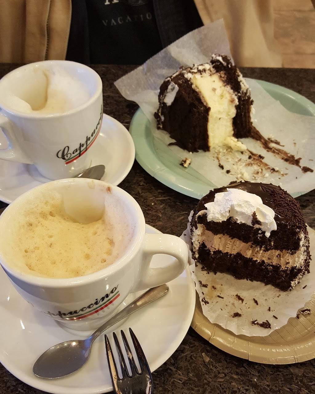 La Fiorentina Pastry Shop | restaurant | 236 Shaker Rd, East Longmeadow, MA 01028, USA | 4135260905 OR +1 413-526-0905