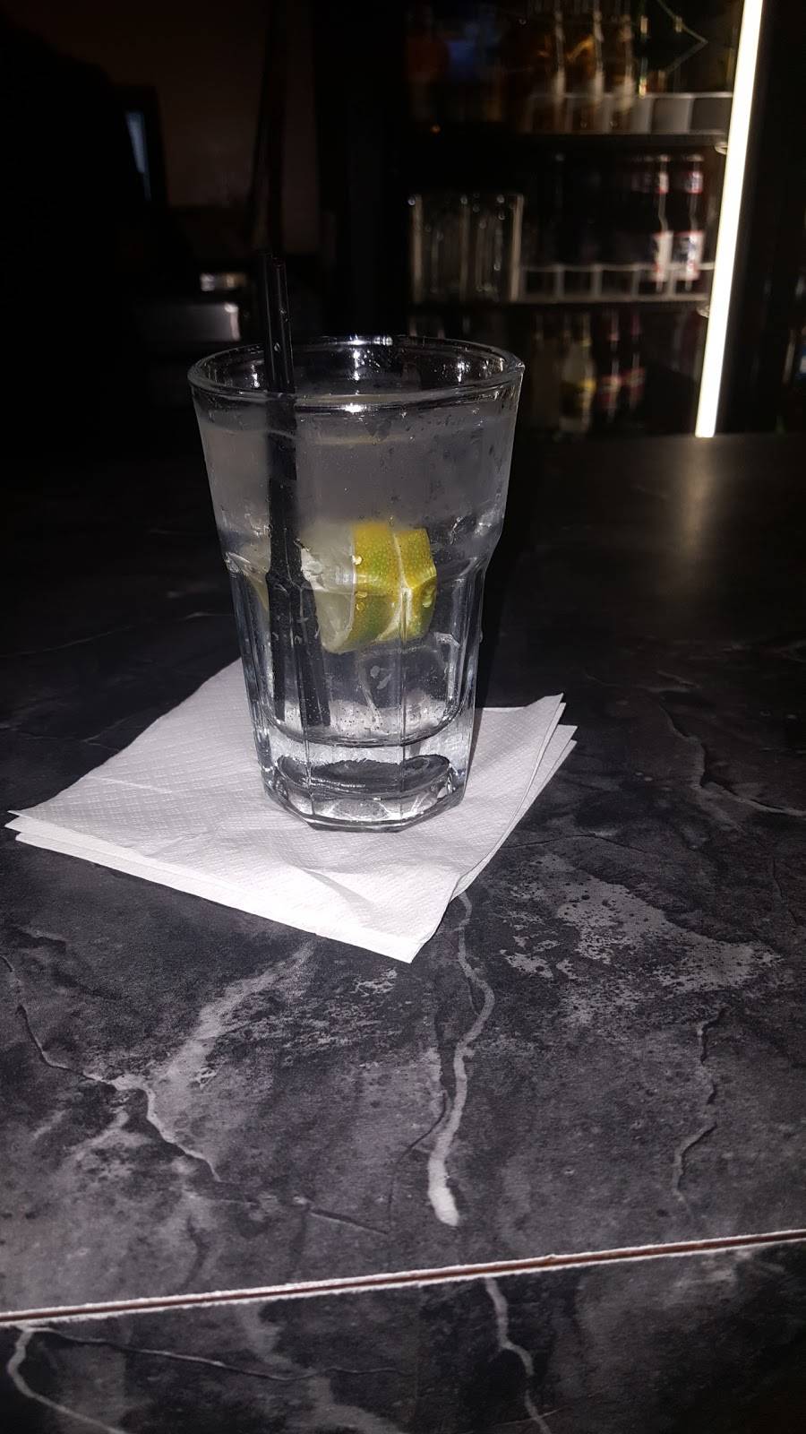 Kickers Sports Bar & Grill | restaurant | 5577 S Saginaw St, Flint, MI 48507, USA | 8106952060 OR +1 810-695-2060