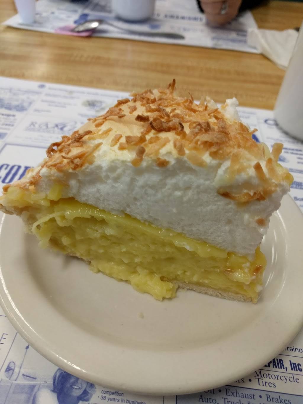 Country Cupboard | restaurant | 124 S Vermillion St, Streator, IL 61364, USA | 8156725885 OR +1 815-672-5885