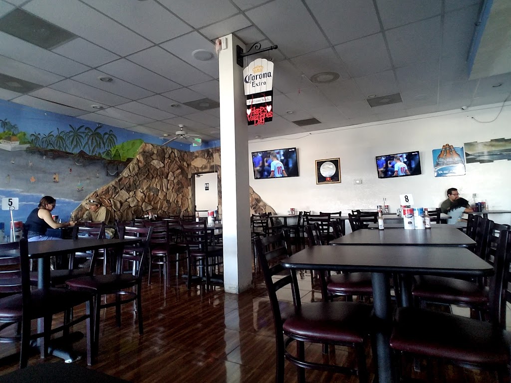 Los Cipotes Salvadorean grill y bakery | restaurant | 2315 E Palmdale Blvd, Palmdale, CA 93550, USA | 6612730494 OR +1 661-273-0494