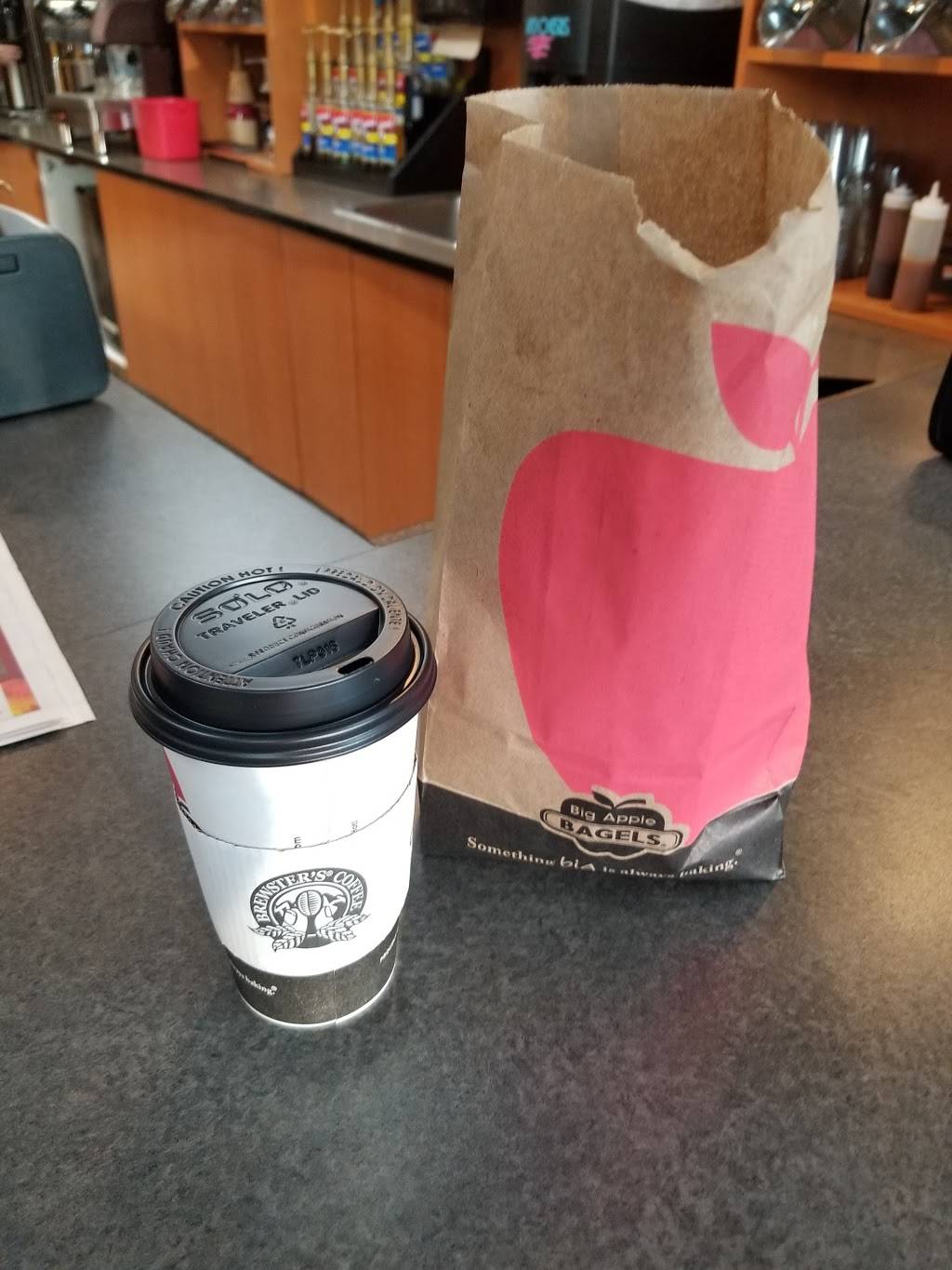 Big Apple Bagels | bakery | 2024 S Mission St, Mt Pleasant, MI 48858, USA | 9897729555 OR +1 989-772-9555