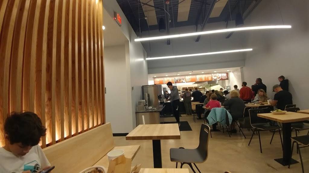 Chipotle Mexican Grill | restaurant | 4349 Venture Dr, Peru, IL 61354, USA | 8152207452 OR +1 815-220-7452