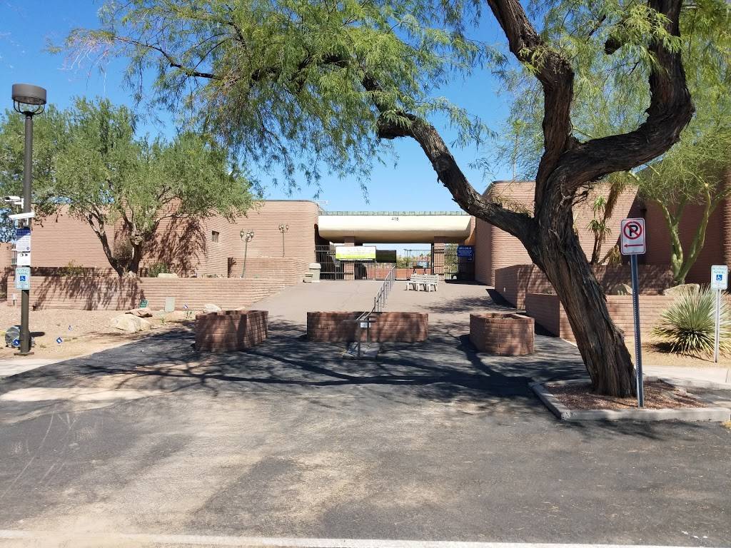 Caddy Shack | restaurant | 1415 N Mill Ave, Tempe, AZ 85281, USA | 4803505275 OR +1 480-350-5275