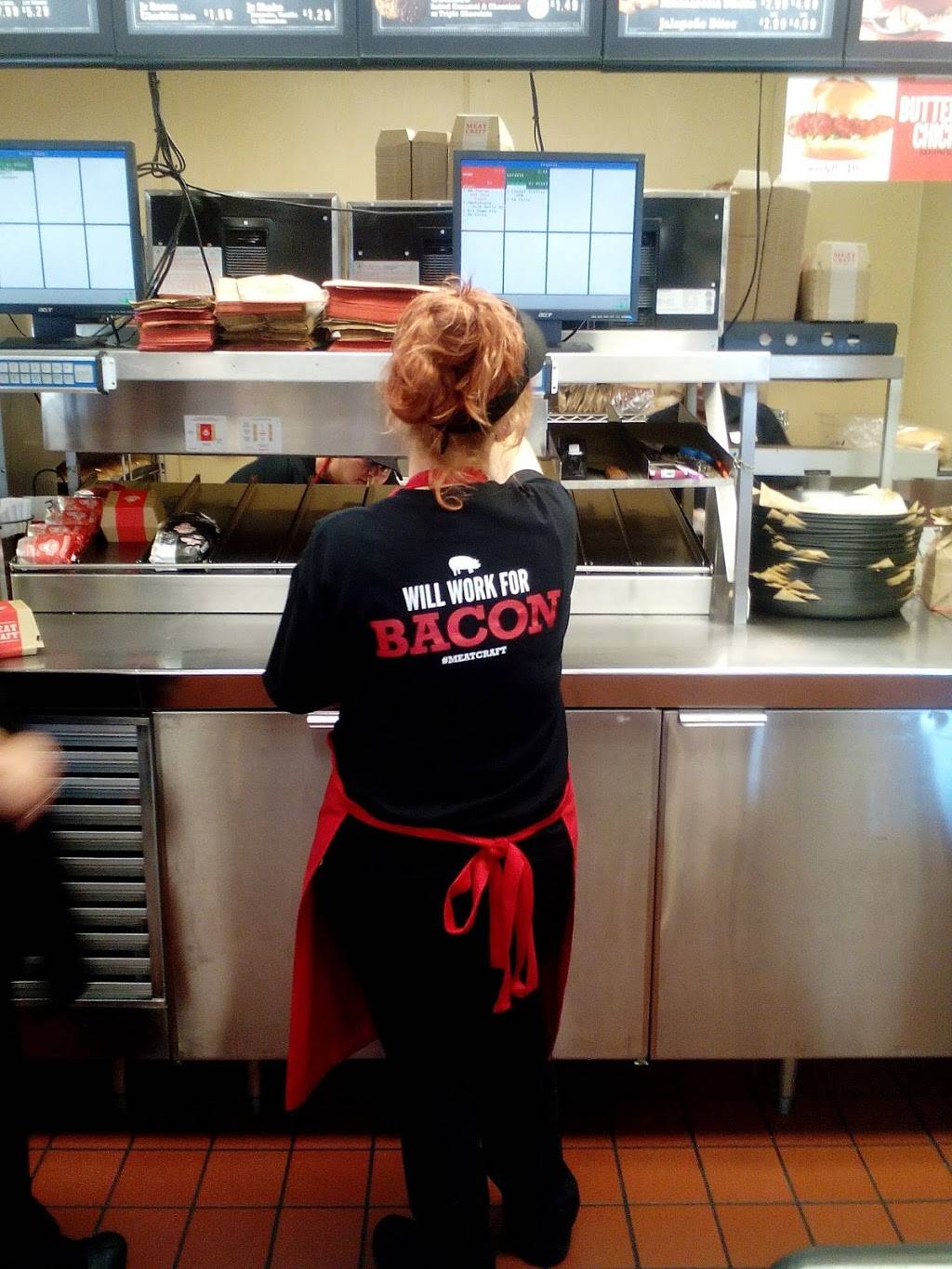 Arbys | meal takeaway | 1604 N Belt Hwy, St Joseph, MO 64506, USA | 8162327114 OR +1 816-232-7114