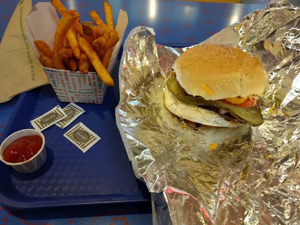 Magoos | restaurant | 4243 Dundas St W, Etobicoke, ON M8X 1Y3, Canada | 4162341148 OR +1 416-234-1148