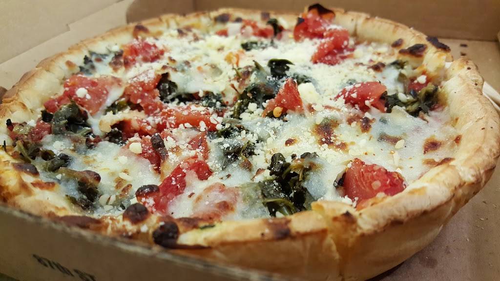 Reggios Chicago Style Pizza and Hot Dogs | restaurant | Terminal 1, 10000 Bessie Coleman Dr, Chicago, IL 60666, USA | 7736866180 OR +1 773-686-6180