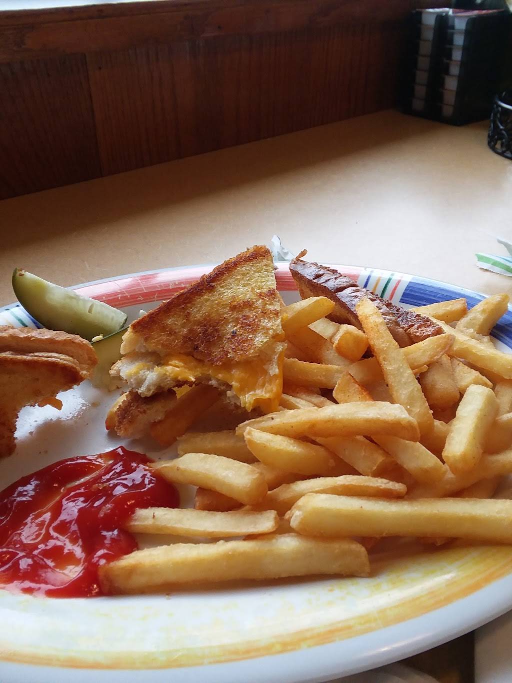 Gyros West | restaurant | 1538 E Moreland Blvd, Waukesha, WI 53186, USA | 2625440211 OR +1 262-544-0211