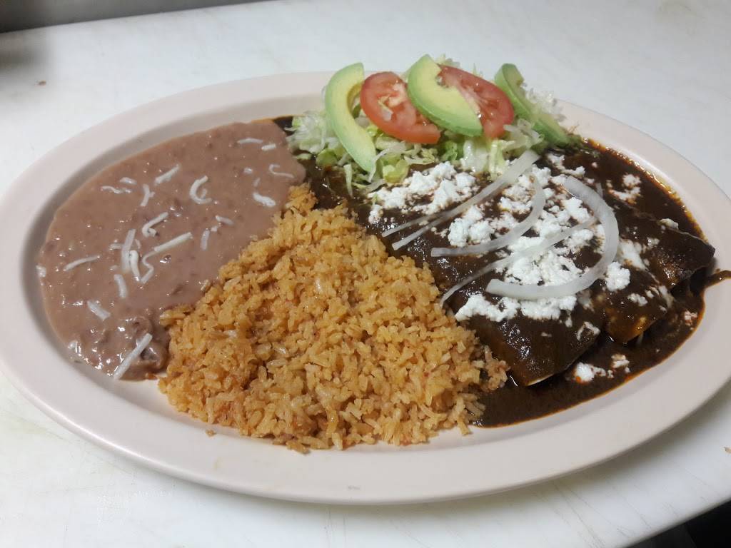 Birrieria El Camaronero | restaurant | 13565 Glenoaks Blvd, Sylmar, CA 91342, USA | 8183629226 OR +1 818-362-9226