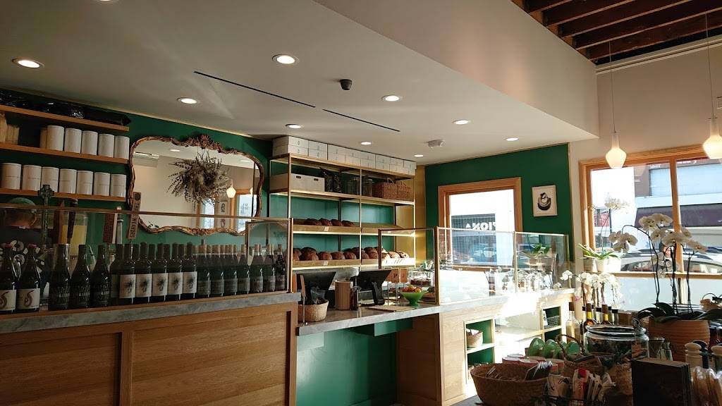 Fiona | restaurant | 339 N Fairfax Ave, Los Angeles, CA 90036, USA | 3238523210 OR +1 323-852-3210