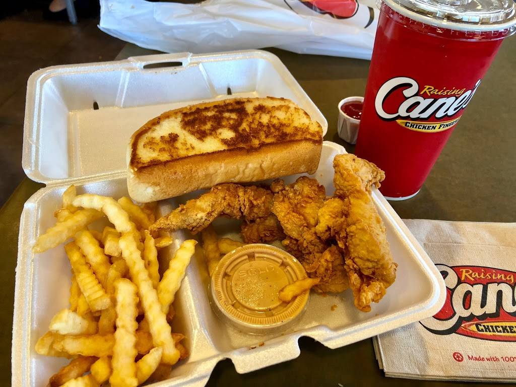 Raising Canes Chicken Fingers | meal takeaway | 6199 S Virginia St, Reno, NV 89502, USA | 7758532263 OR +1 775-853-2263