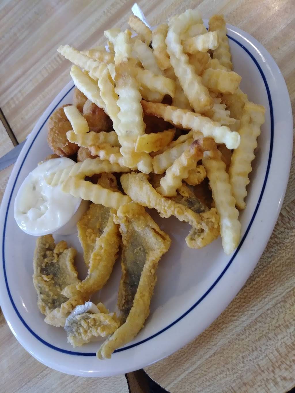 Burger Crest | restaurant | 376 N 3rd Ave, Fruitport, MI 49415, USA | 2318656432 OR +1 231-865-6432