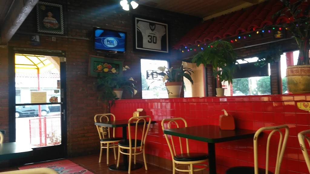 Alberts Mexican Food | restaurant | 6915 Santa Fe Ave, Huntington Park, CA 90255, USA | 3235888890 OR +1 323-588-8890
