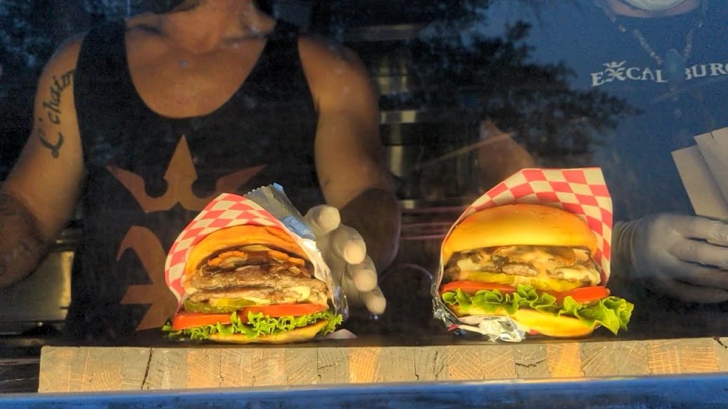 Excaliburger | restaurant | 3600 Cantrell Rd Suite X, Little Rock, AR 72202, USA | 8704033134 OR +1 870-403-3134